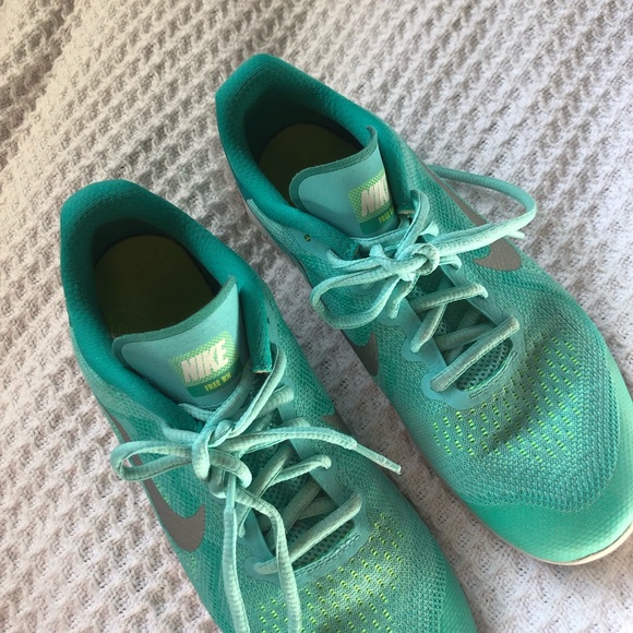 SOLD Nike Free Rn Shoes 💙💚 - Picture 2 of 7